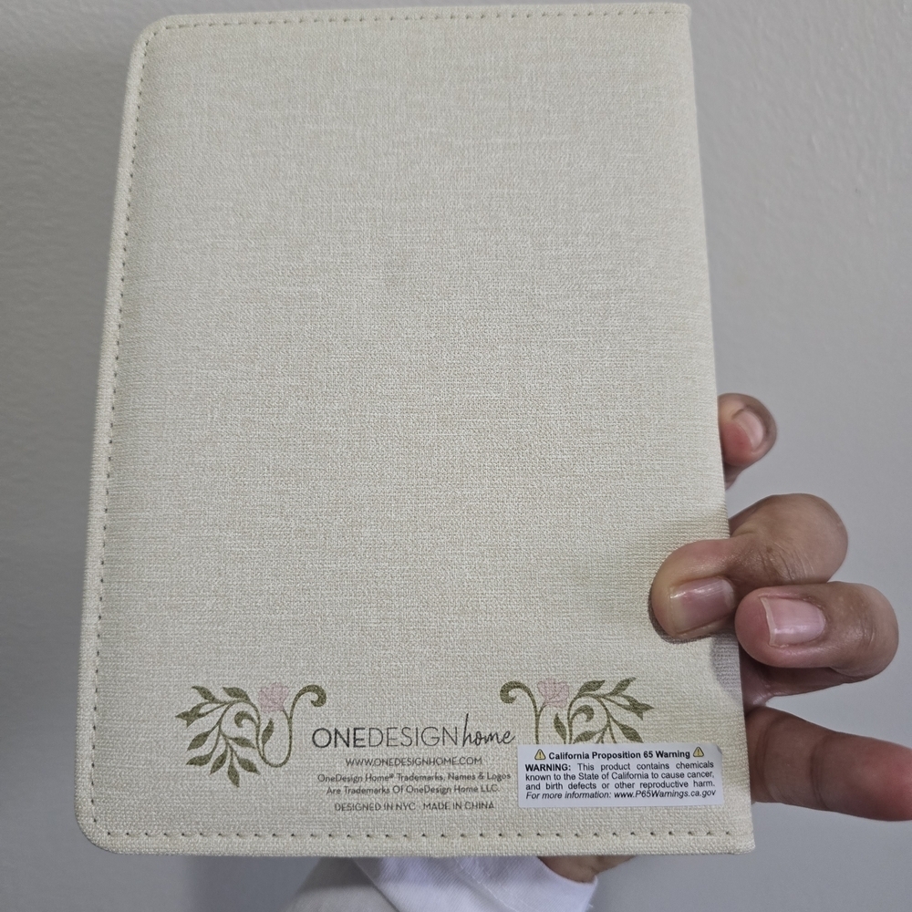 Love Is Patient, Love Is Kind Floral Home Office Planner - Cream & Pink - Picture 7 of 9